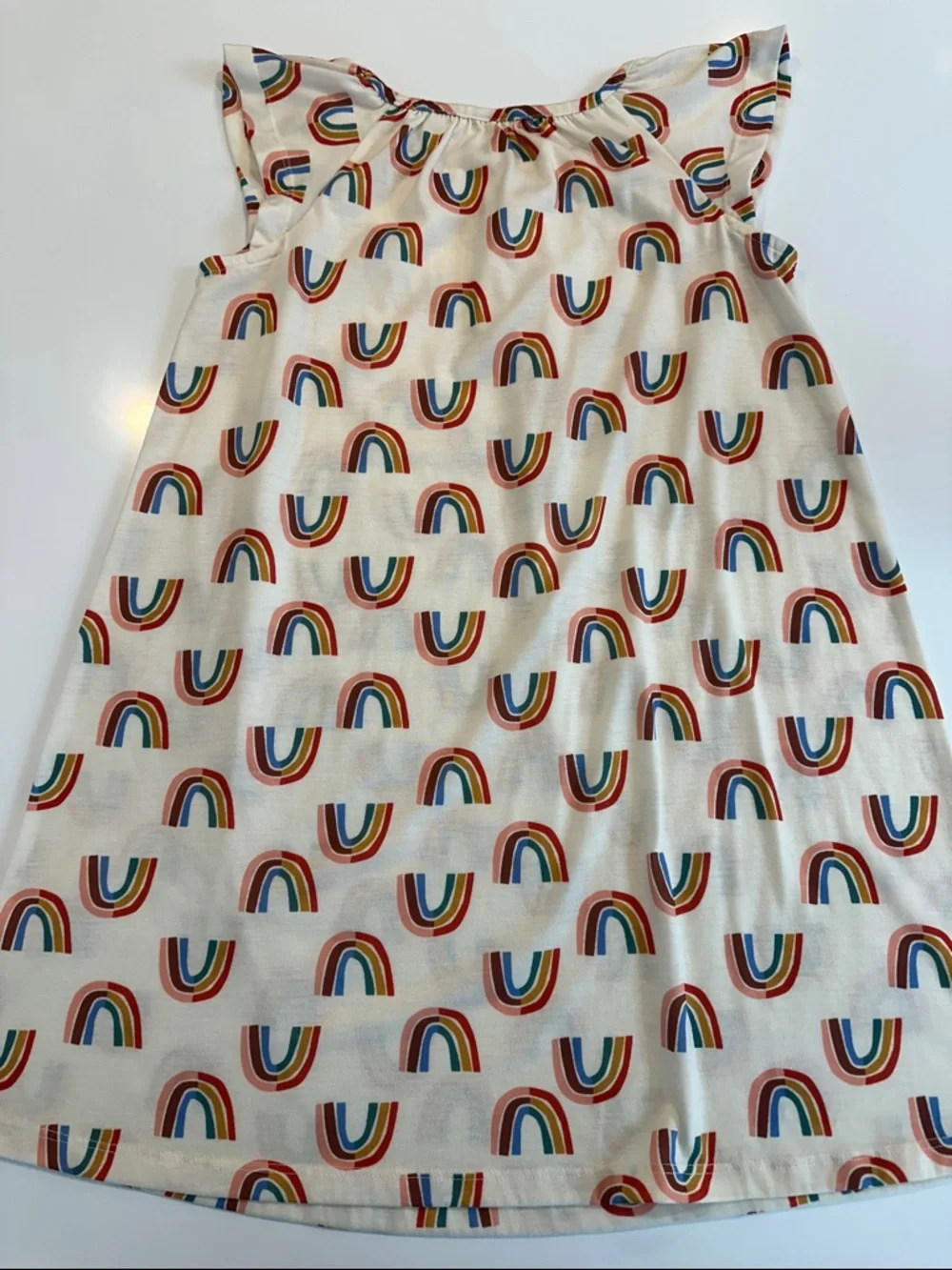 Hanna Andersson Rainbow Print Flutter Sleeve Nightgown - Picture 4 of 4